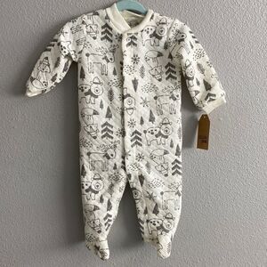 NWT- woodland animals footie pajamas- Size 0-3months